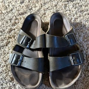 Brown leather Arizona Birkenstocks size 40